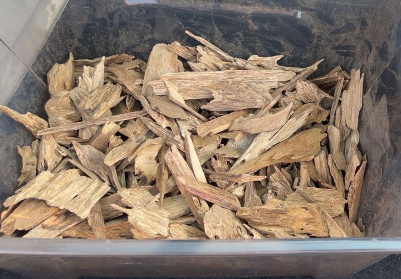 Jeddah, Perfumes & Fragrances, SAR 200,  New ...Oud Wood Chips And Oud Oil For Sale