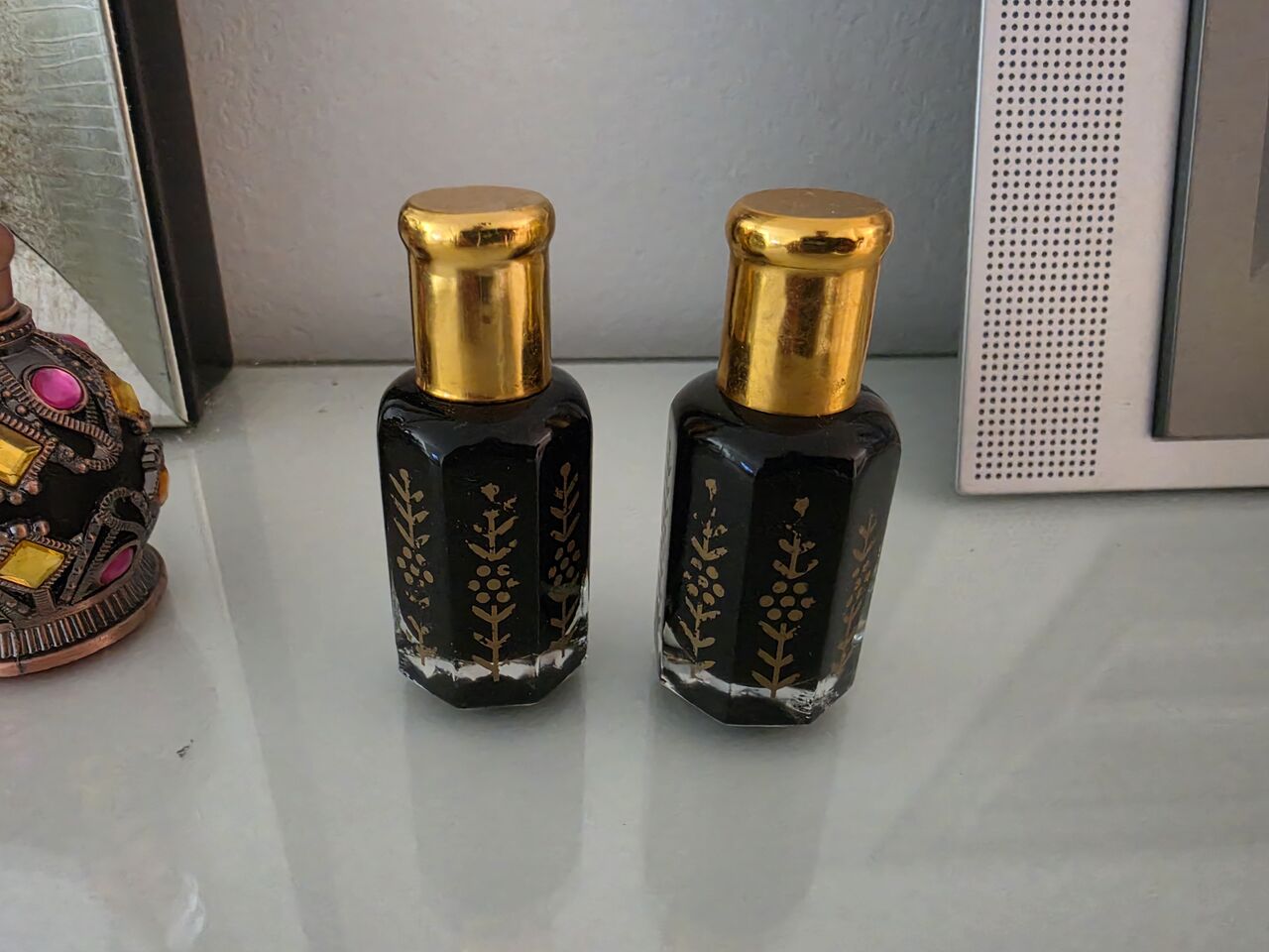 Jeddah, Perfumes & Fragrances, SAR 200,  New ...Oud Wood Chips And Oud Oil For Sale