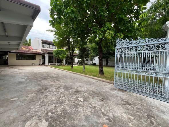 Bangkok, Real Estate For Sale, THB 38000000,  5 BR,  220 Sq. Feet,  2-story Detached House For Sale, 220 Sq M., Panya Village, Phatthanakan 30, Next To The