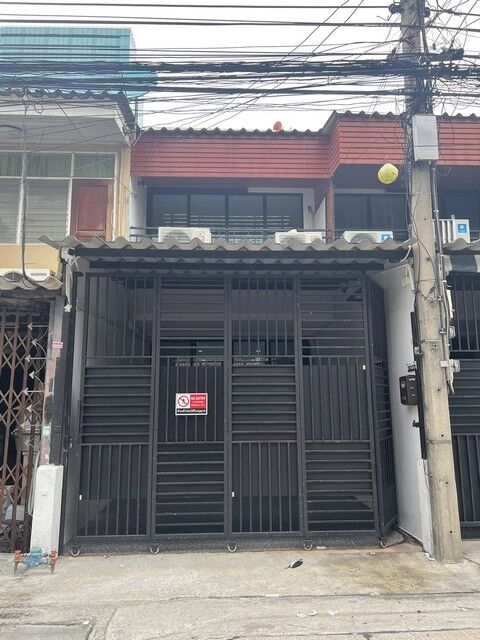 Bangkok, Villas, THB 55000,  32 Sq. Feet,  Home Office For Rent, 2 Floors, 2 Houses Next To Each Other, 3 Bedrooms, Asoke-Din Daeng,