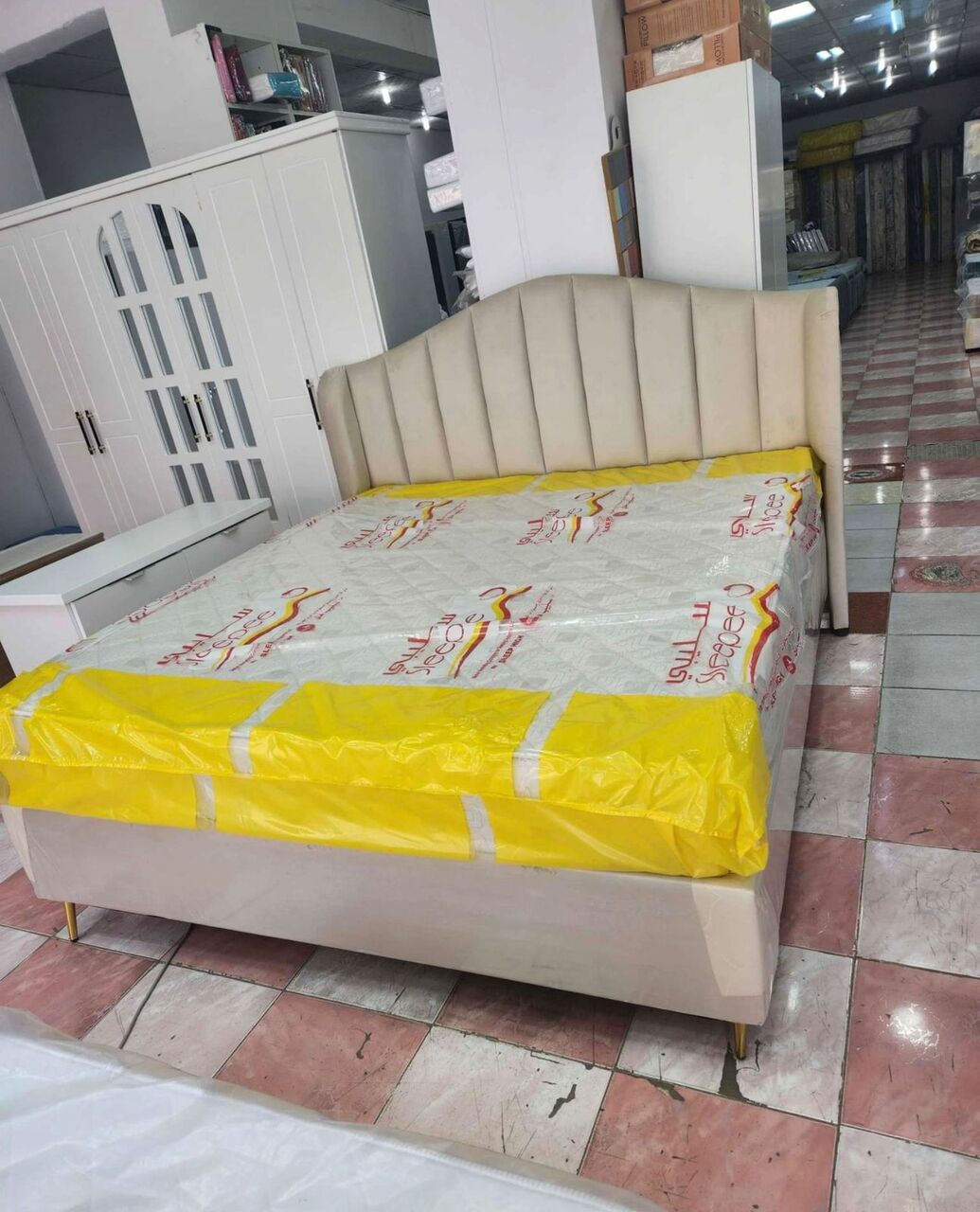 Jeddah, Furniture, SAR 2,  NEW MODERN QUALITY DOUBLE BED FRAME AVAILABLE