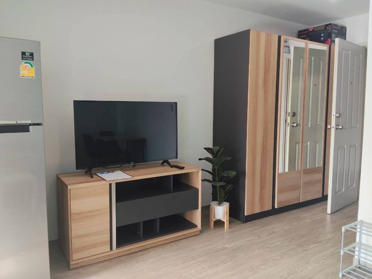 Bangkok, Villas, THB 9500,  28 Sq. Meter,  Condo For Rent, Regent Home Sukhumvit 97/1 (near BTS Bang Chak), Open View, Available