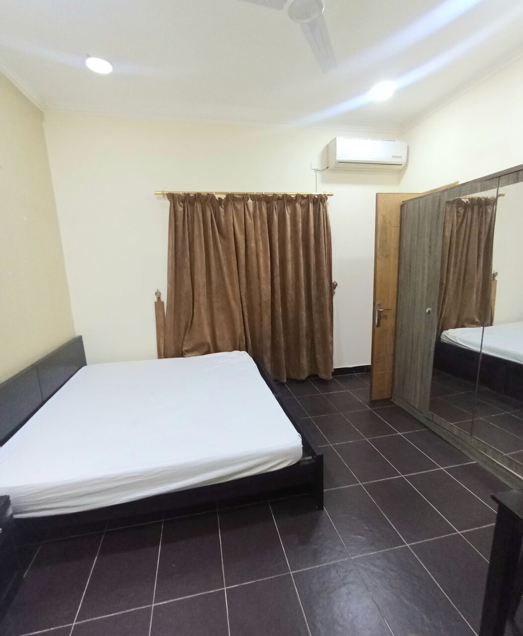 Mahooz, Apartments, Flats, Houses & Villas, BHD 190/month,  Furnished,  1 BR,  1BHK Furnished Flat For Rent In Mahooz BD190 With Ewa  Contact: 33676166