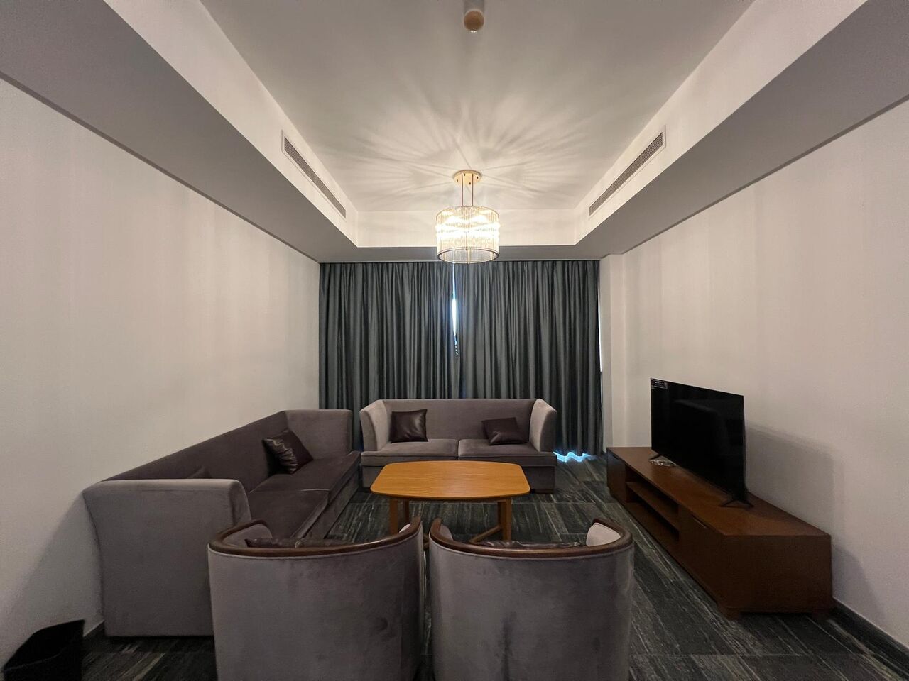 Al Seef, Apartments, Flats, Houses & Villas, BHD 450/month,  Furnished,  2 BR,  Move-In Ready Luxury  Sea View Apartment In Seef