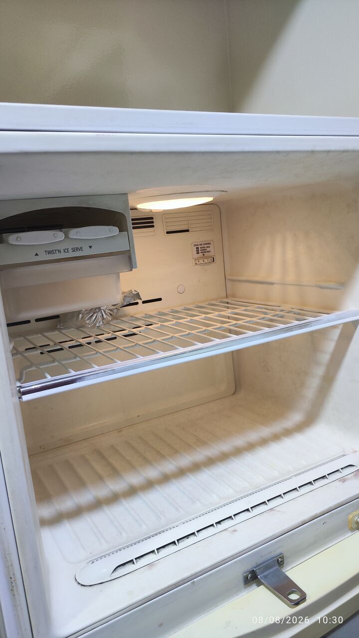 East Riffa, Household Items, BHD 20,  Refrigerator Good Working Condition