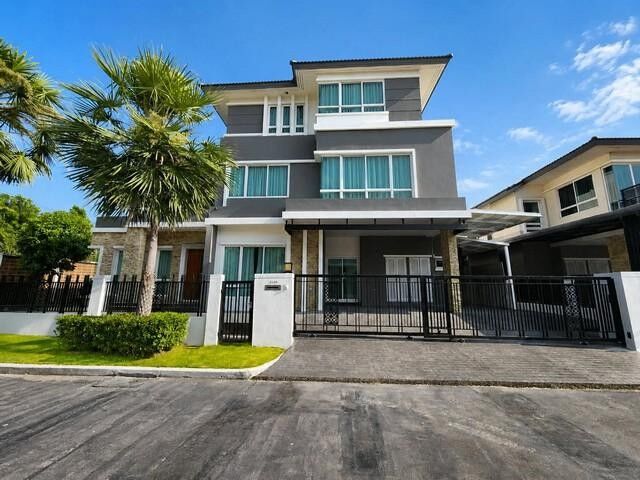 Bangkok, Villas, THB 250000,  0 Sq. Feet,  HR 10333 3-story House For Rent, Grand Bangkok Boulevard, Rama 9, Srinakarin, Krungthep