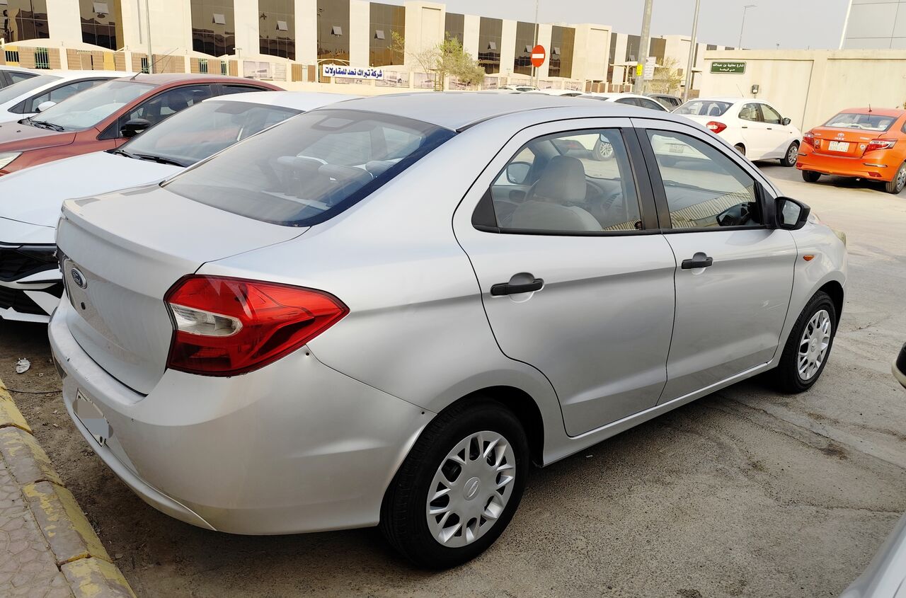 Riyadh, Vehicles, Cars & Trucks , SAR 22000,  FORD FIGO,  2016,  Automatic,  100850 KM,     (Silver) Excellent Condition
