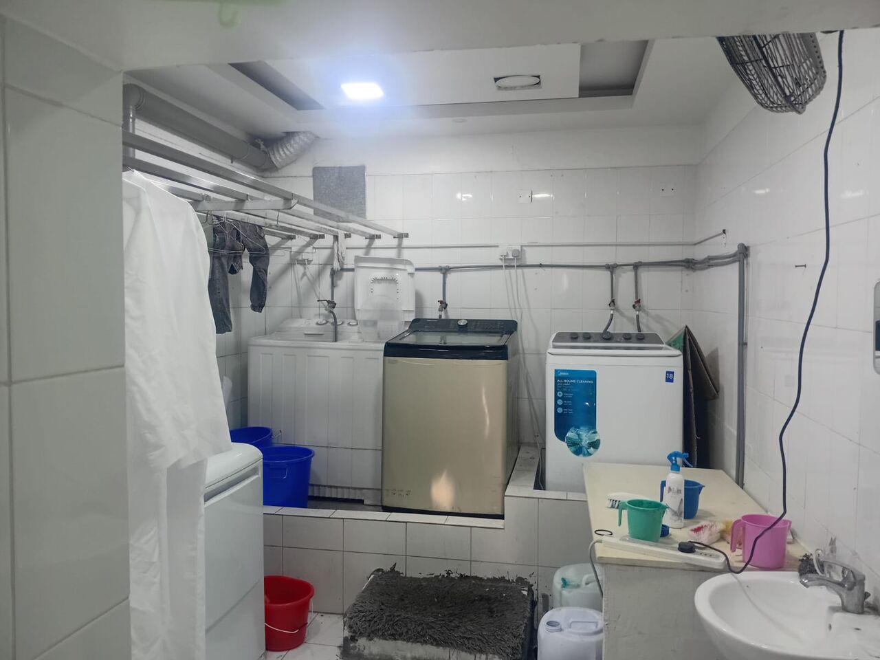 Isa Town, Businesses For Sale, Laundry Sale-Isa Town