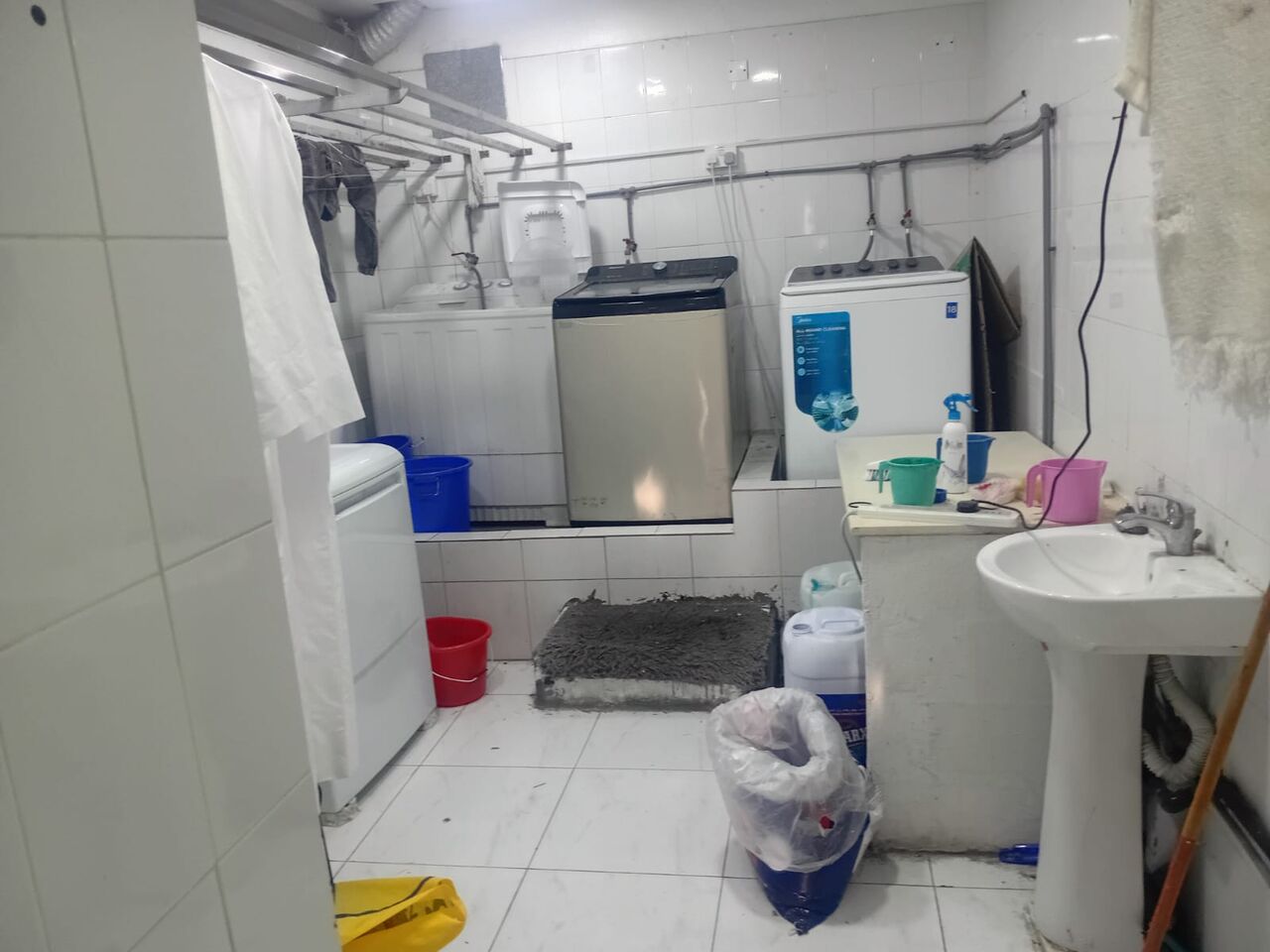 Isa Town, Businesses For Sale, Laundry Sale-Isa Town