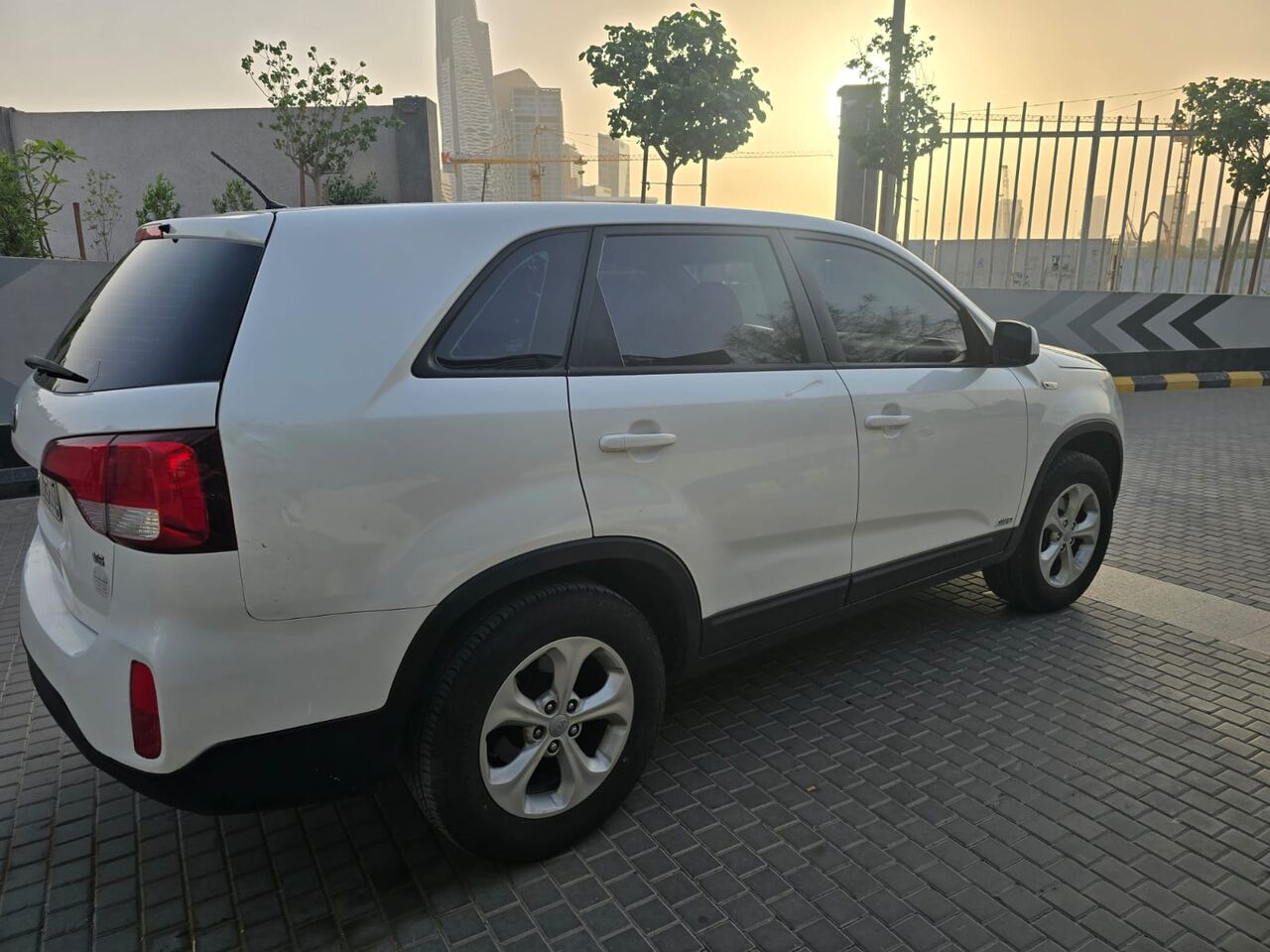 Riyadh, Vehicles, Cars & Trucks , SAR 23000,  Kia Sorento,  2014,  Automatic,  334000 KM,    First Owner