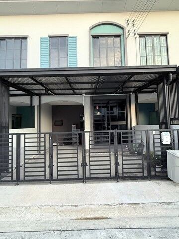 Bangkok, Villas, THB 18000,  16 Sq. Feet,  Townhome For Rent, Near Robinson Samut Prakan + And Black Market, Only 2.3 Kilometers,