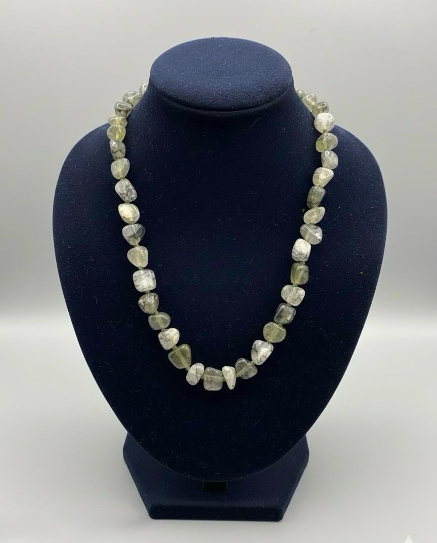 Manama, Jewelry, BHD 6,  Fancy Stone Chain Simple Look. Premium Feel. Timeless Elegance.