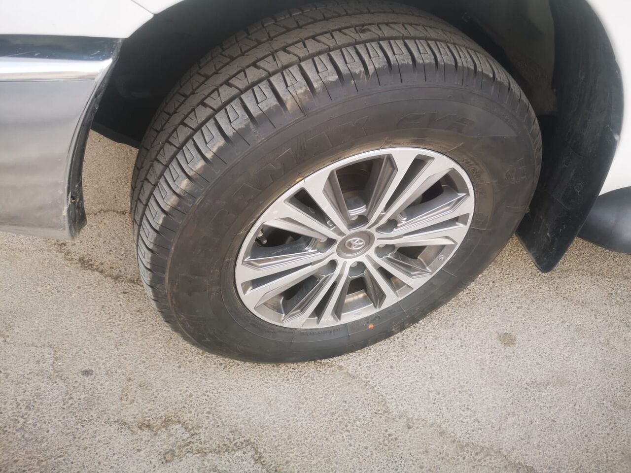 Dammam, Passenger Transport, Toyota Hilux Pikup For Rent Automatic 2024 Model
