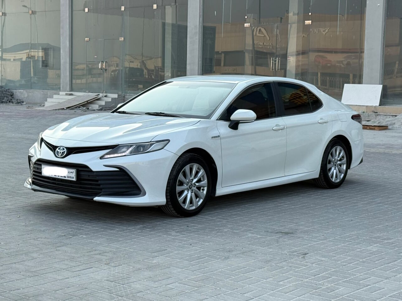 Manama, Vehicles, Cars & Trucks , BHD 5700,  Toyota Camry LE Hybrid,  2022,  Automatic,  114850 KM,    (White)