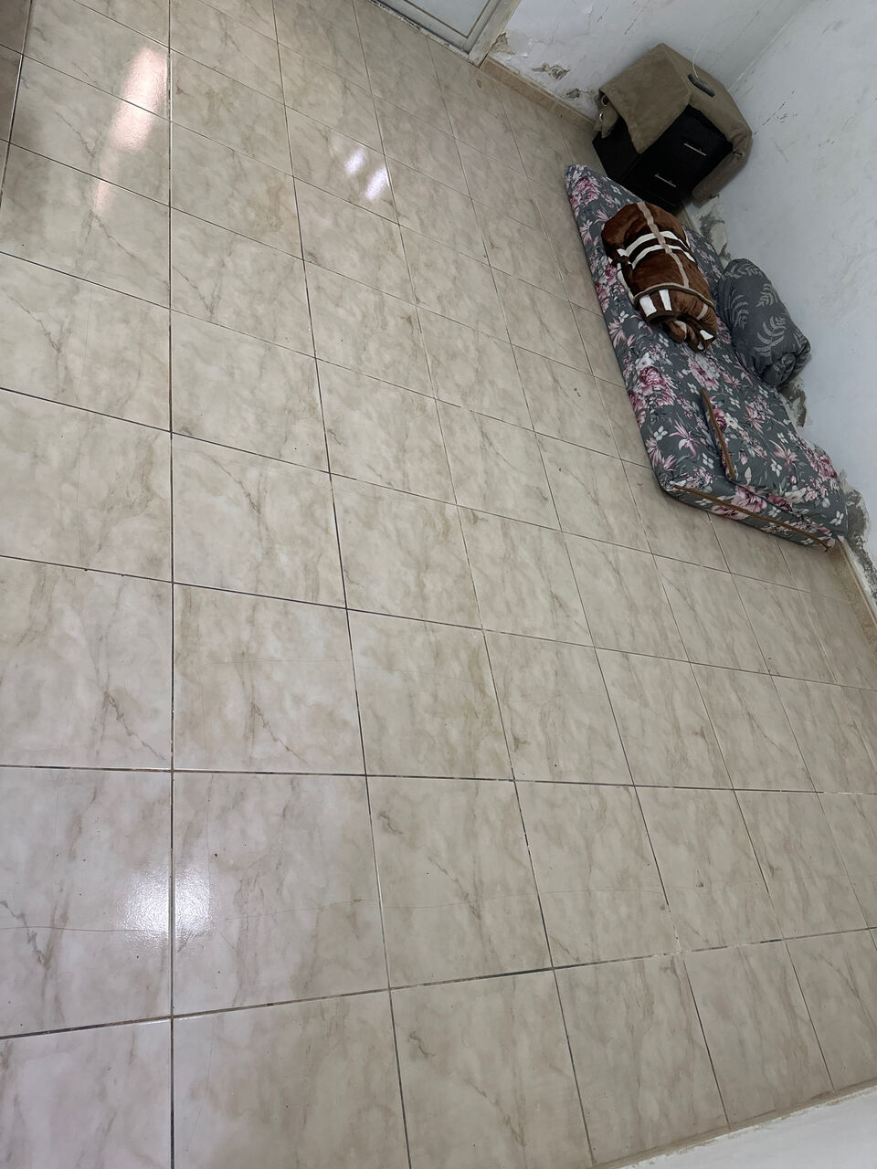 Al Rawdah, Rooms for Rent, SAR 850/month,  Furnished,  Furnished 1Seperate Bed Room , Shared Bath Room, Kitchen And Hall Available In 2BHK Flat