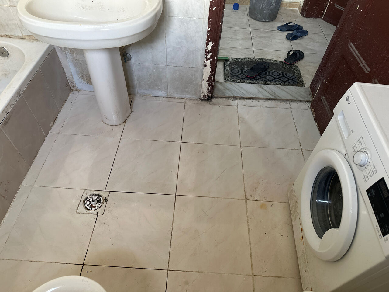 Al Rawdah, Rooms for Rent, SAR 850/month,  Furnished,  Furnished 1Seperate Bed Room , Shared Bath Room, Kitchen And Hall Available In 2BHK Flat