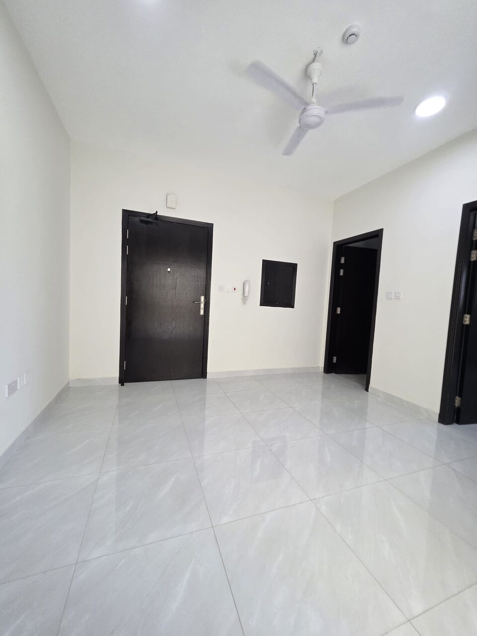 Adliya, Apartments, Flats, Houses & Villas, BHD 180/month,  1 BR,  100 Sq. Meter,  1 Bhk Brand New Unfurnished Flat Available In Adliya Call Aleena