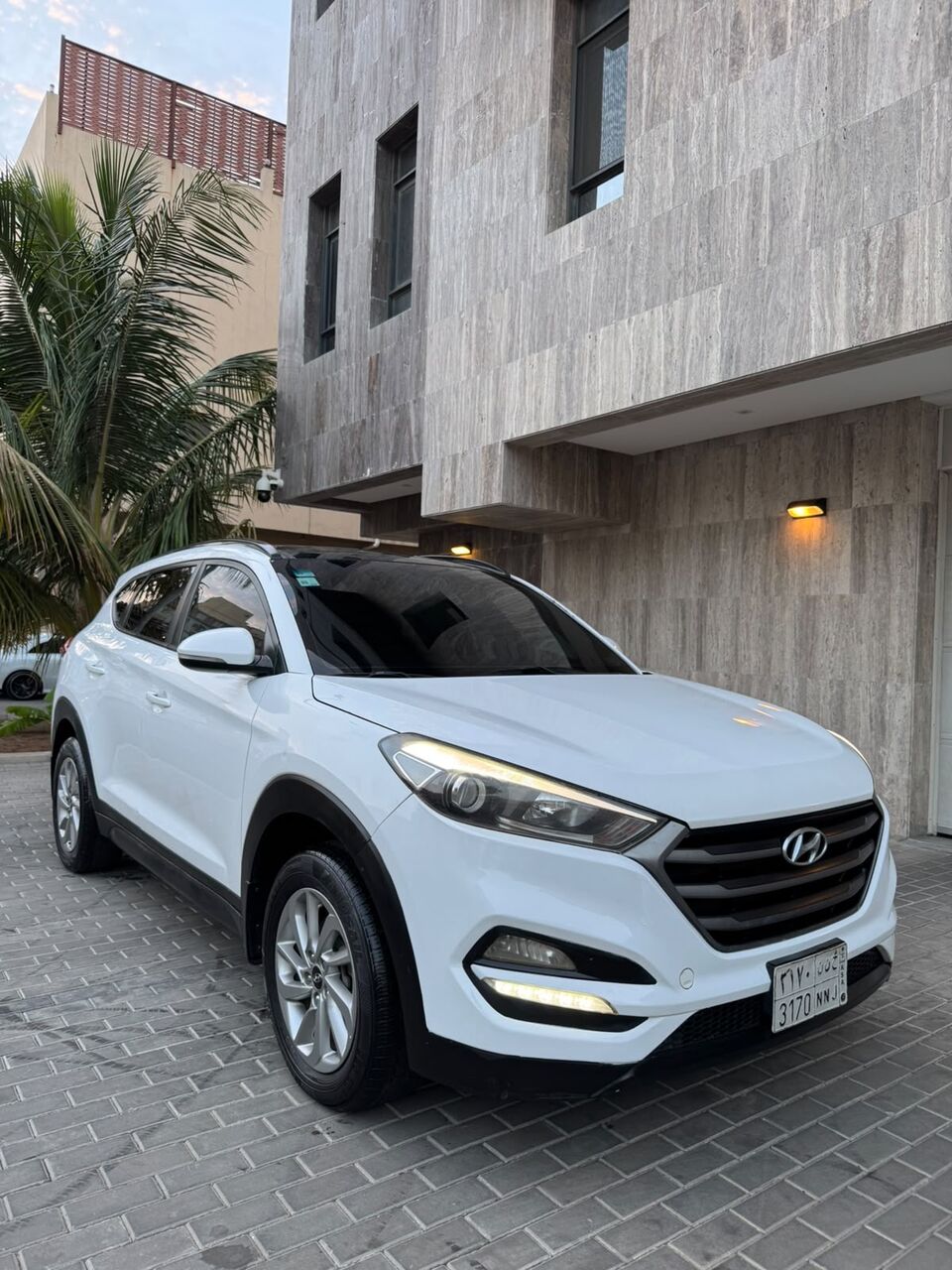 Jeddah, Vehicles, Cars & Trucks , SAR 35000,  Hyundai Tucson,  2016,  Automatic,  230 KM,