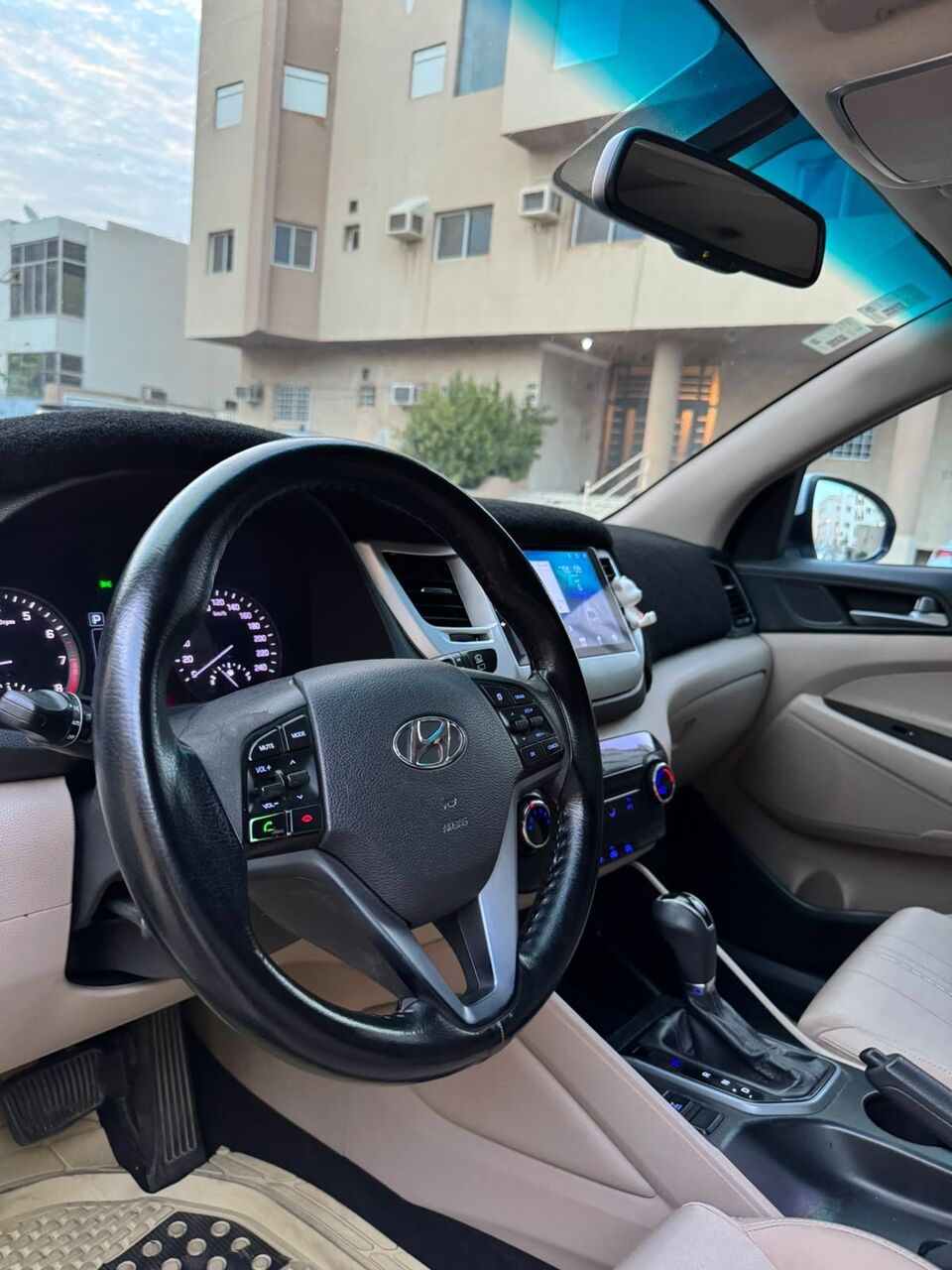 Jeddah, Vehicles, Cars & Trucks , SAR 35000,  Hyundai Tucson,  2016,  Automatic,  230 KM,