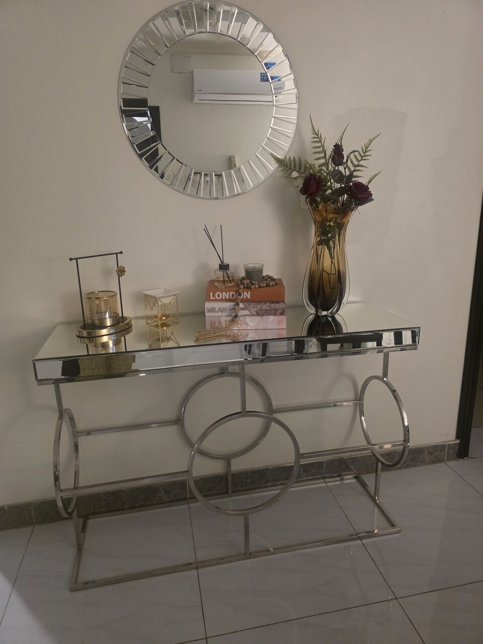 Jeddah, Furniture, SAR 700,  Console With Mirror