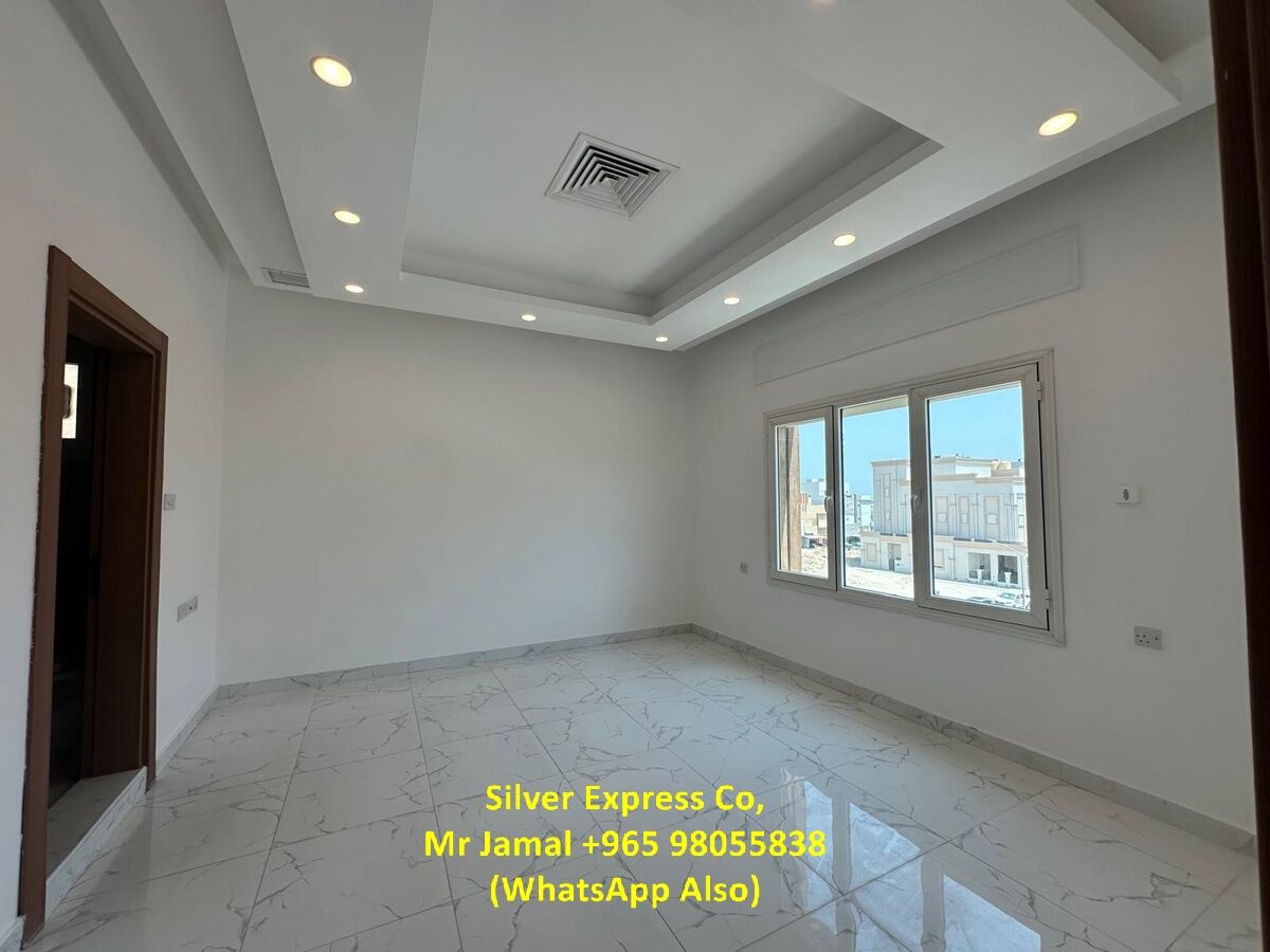 Funaitees, Apartments, Flats, Houses & Villas, KWD 850/month,  500 Sq. Meter,  5 Master Bedroom Villa Floor For Rent In Finatees.