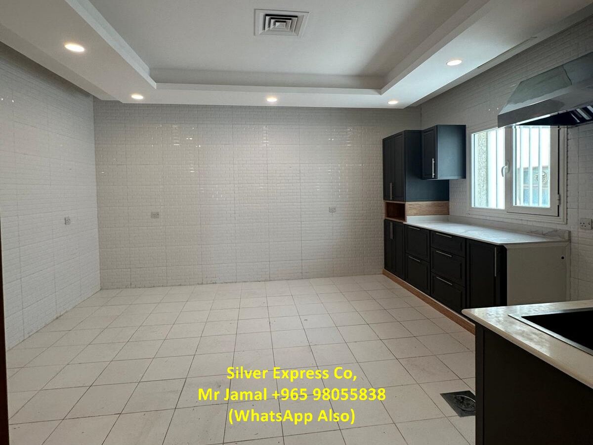 Funaitees, Apartments, Flats, Houses & Villas, KWD 850/month,  500 Sq. Meter,  5 Master Bedroom Villa Floor For Rent In Finatees.