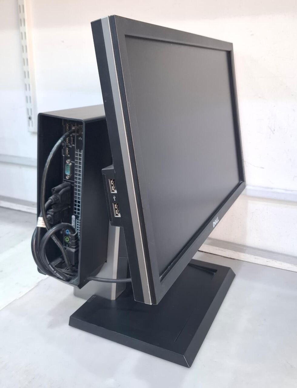 Muharraq, Electronics, BHD 58,  DELL Core I7 All In One Computer 20" Wide Monitor 8GB RAM 256GB SSD (Free WiFi & Speaker)