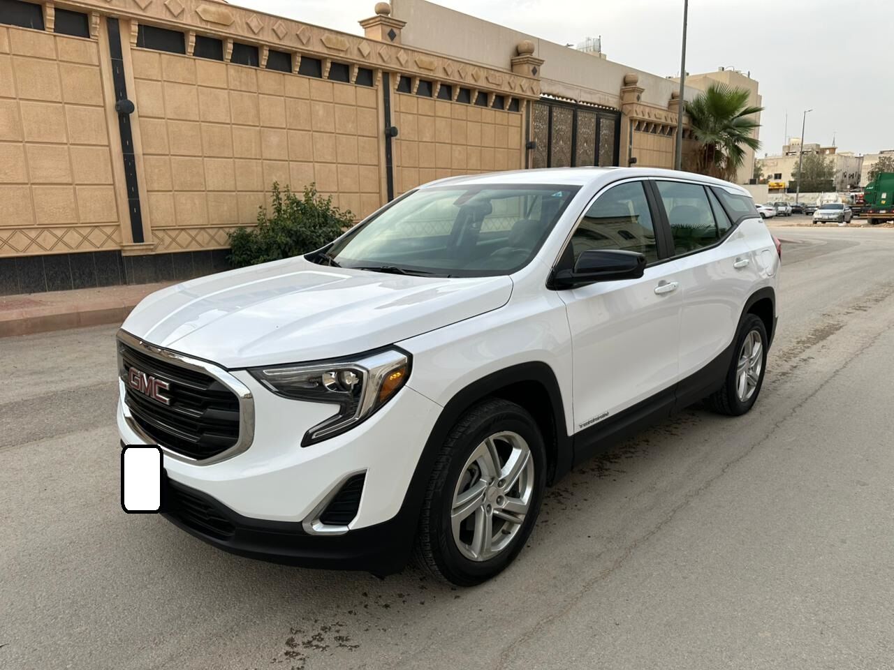 Riyadh, Vehicles, Cars & Trucks , SAR 69000,  Gmc Terrain SLE,  2022,  Automatic,  68000 KM,    AWD With Mid Options For Sales 1st Owner No Accident History