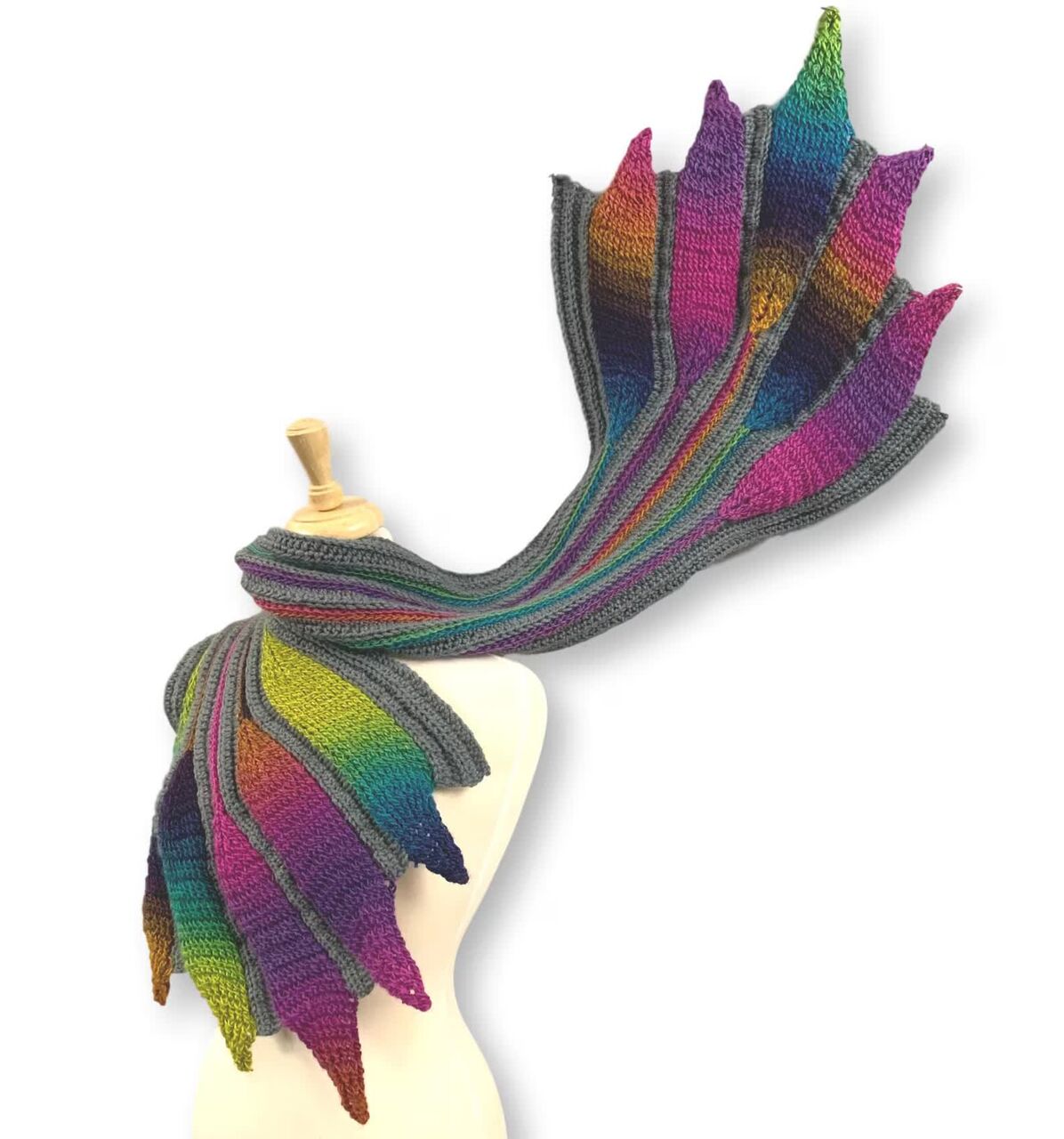 New York, Clothing & Accessories, USD 6,  CROCHET PATTERN: Embossed Phoenix Scarf