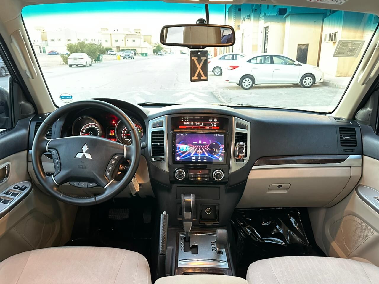 Riyadh, Vehicles, Cars & Trucks , SAR 75000,  Mitsubishi Pajero,  2022,  Automatic,  60000 KM,    | 3.5L V6 | 4WD | Silver | Beige Interior