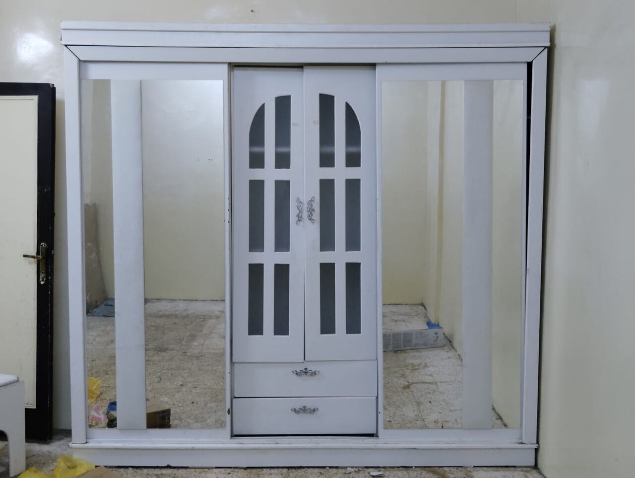 Riyadh, Household Items, SAR 100100120500,  *Household Items For Urgent Sale*
