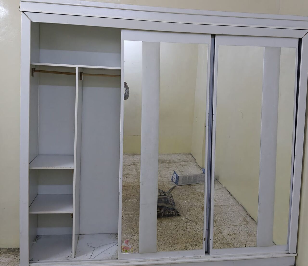 Riyadh, Household Items, SAR 100100120500,  *Household Items For Urgent Sale*