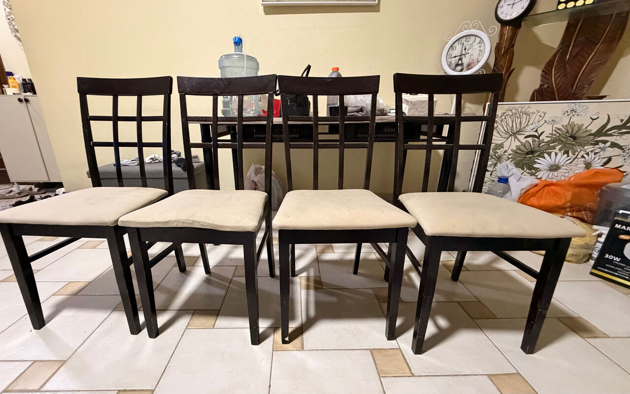 Riyadh, Furniture, SAR 250,  Ikea Dining Table 6seater With 4 Chair