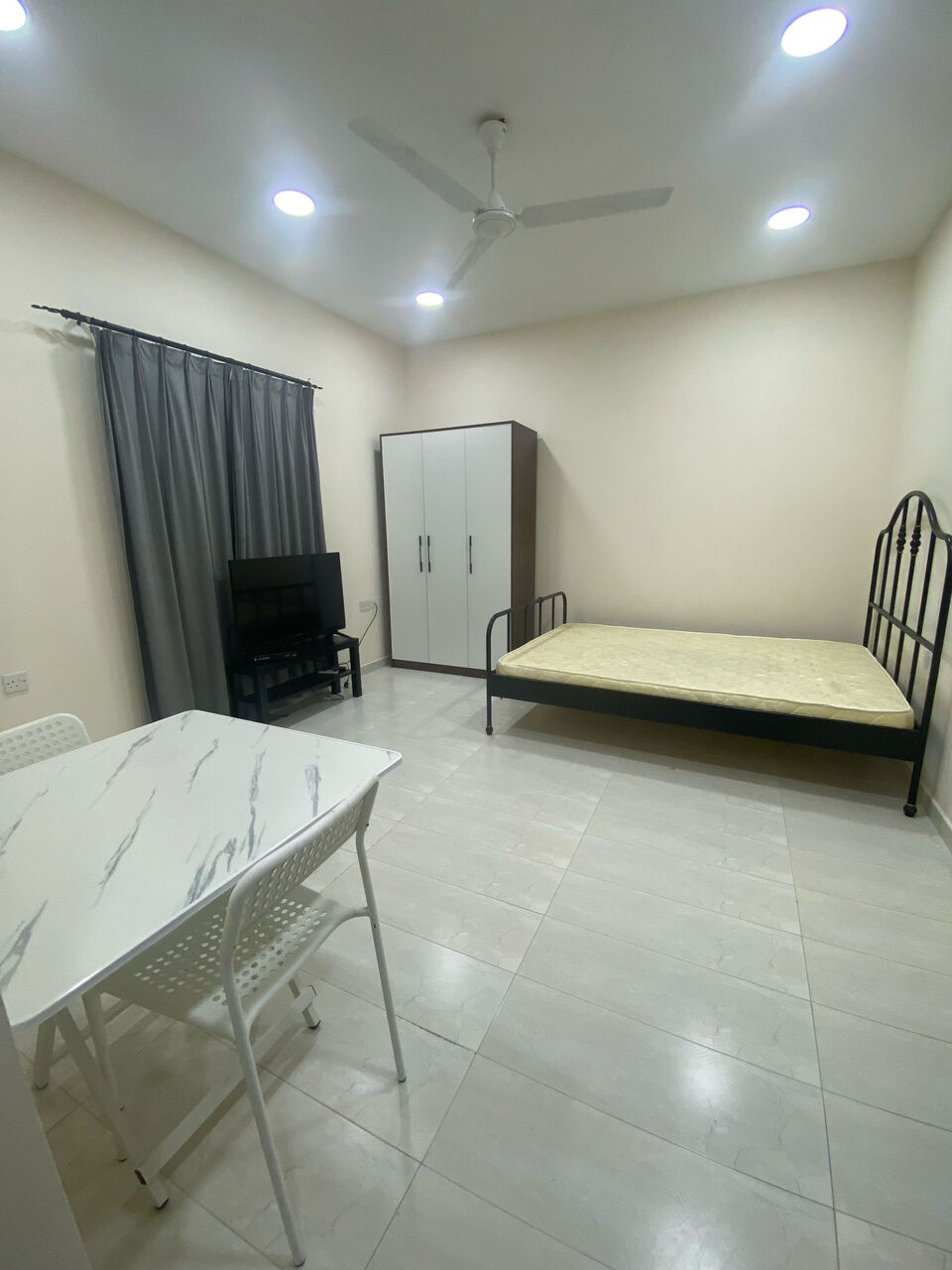 Zinj, Apartments, Flats, Houses & Villas, BHD 200/year,  1 BR,  Bughazal Zinj