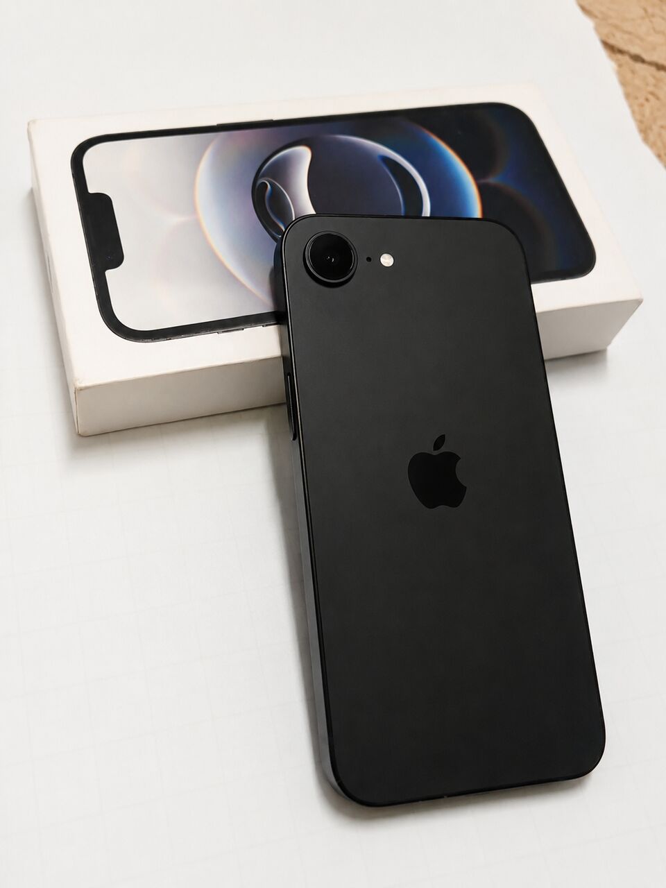 Khobar, Mobile Phones, SAR 1550,  Iphone 16e, Black 128GB