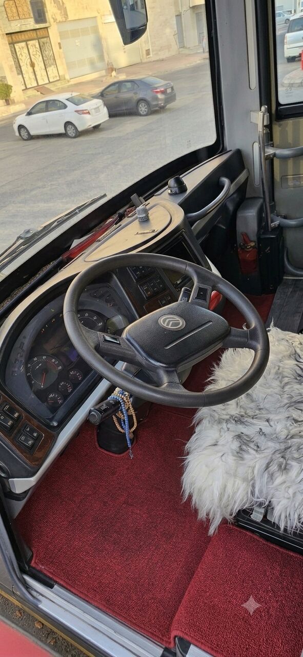 Riyadh, Automotive, 🚌 Golden Dragon Bus 2015 For Monthly Rental – Excellent Condition!