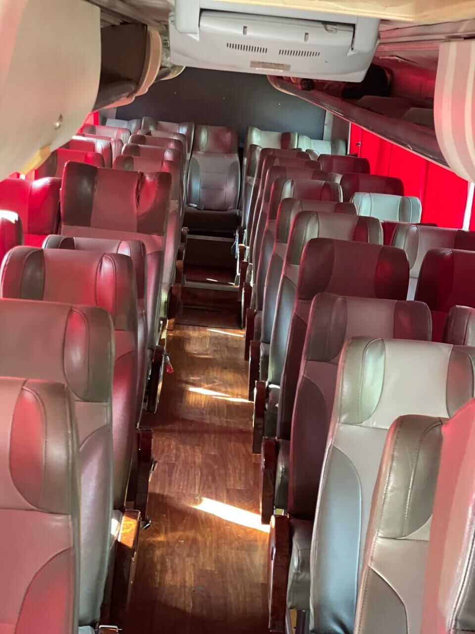 Riyadh, Automotive, 🚌 Golden Dragon Bus 2015 For Monthly Rental – Excellent Condition!