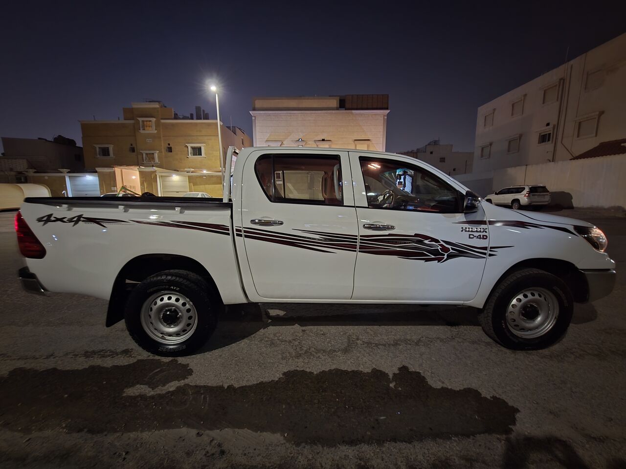 Dammam, Vehicles, Cars & Trucks , SAR 88000,  Toyota Hilux GL2 2.4L Diesel ⛽️ 2024 Model Odo 86800km Available In Dammam Under Warranty,  2024,  Manual,  86800 KM,