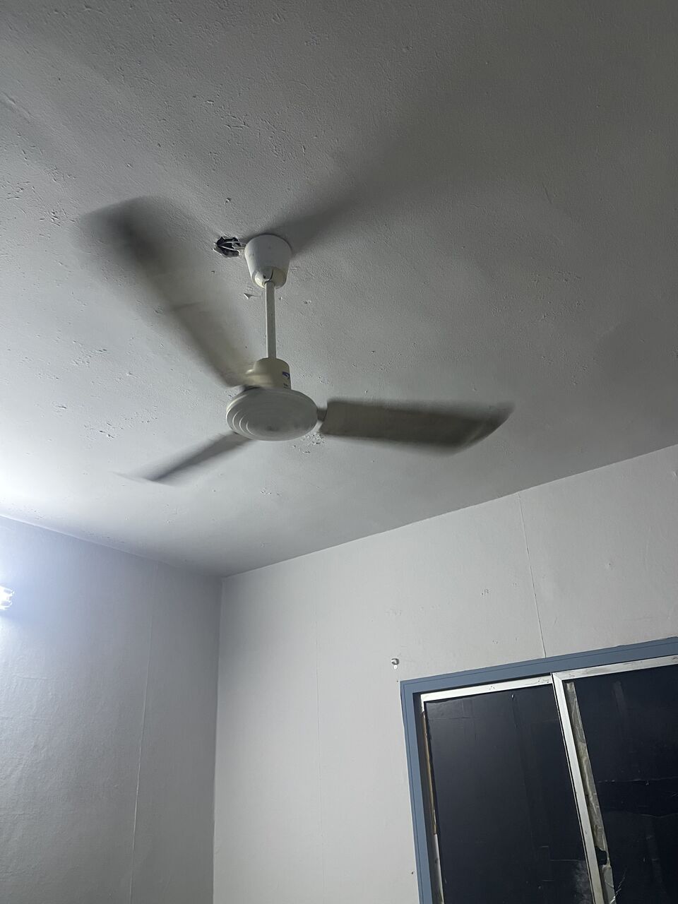 Jeddah, Housing Exchanges, SAR 400/month,  I Am Offering Bed Space 400 SAR Including Electricity And Water