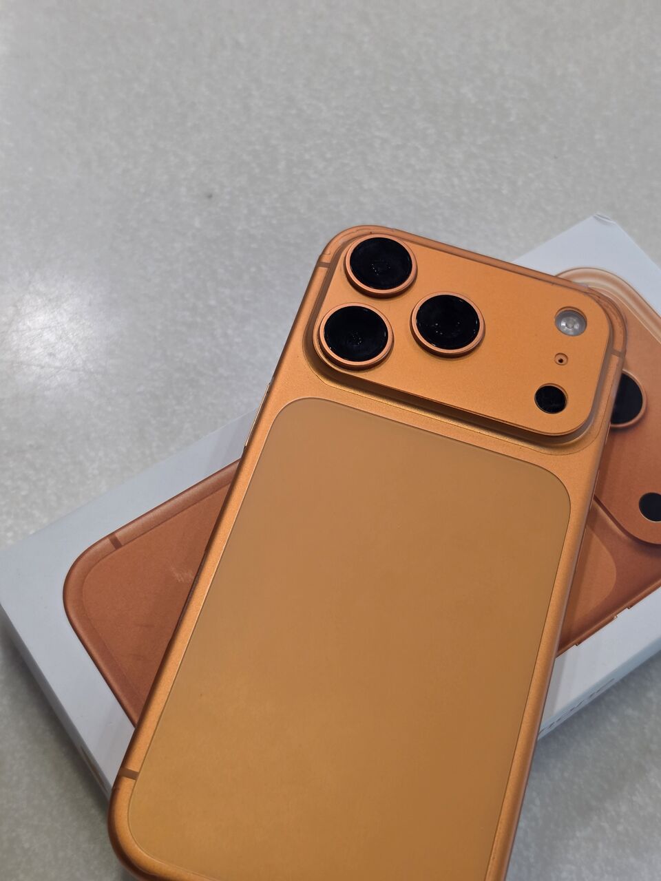 Dammam, Mobile Phones, SAR 4000,  IPhone 17 Pro