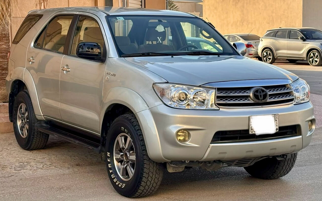 Riyadh, Vehicles, Cars & Trucks , SAR 36000,  Toyota Fortuner,  2011,  Automatic,  372 KM,     2.7 L All Original Condition
