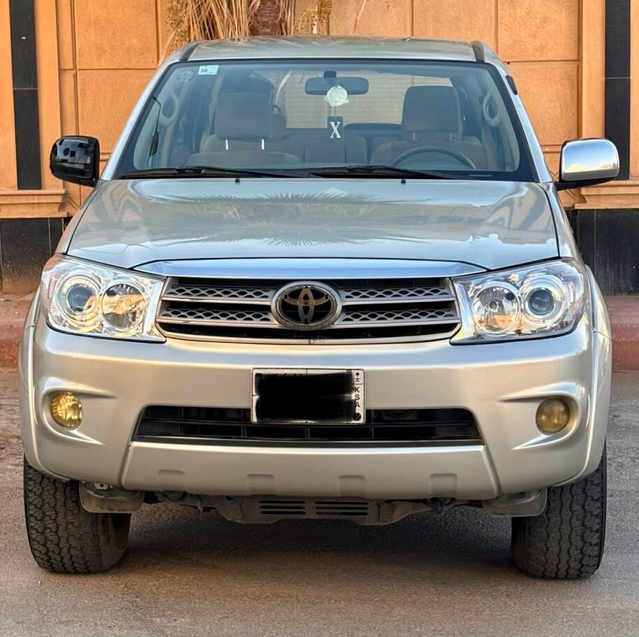Riyadh, Vehicles, Cars & Trucks , SAR 36000,  Toyota Fortuner,  2011,  Automatic,  372 KM,     2.7 L All Original Condition