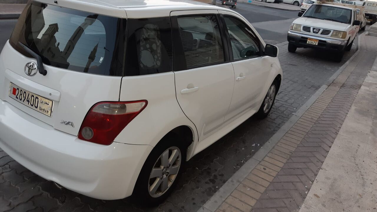 Muharraq, Vehicles, Cars & Trucks , BHD 1300,  Toyota XA,  2006,  Automatic,  300000 KM,  Urgent Sale Leaving Country