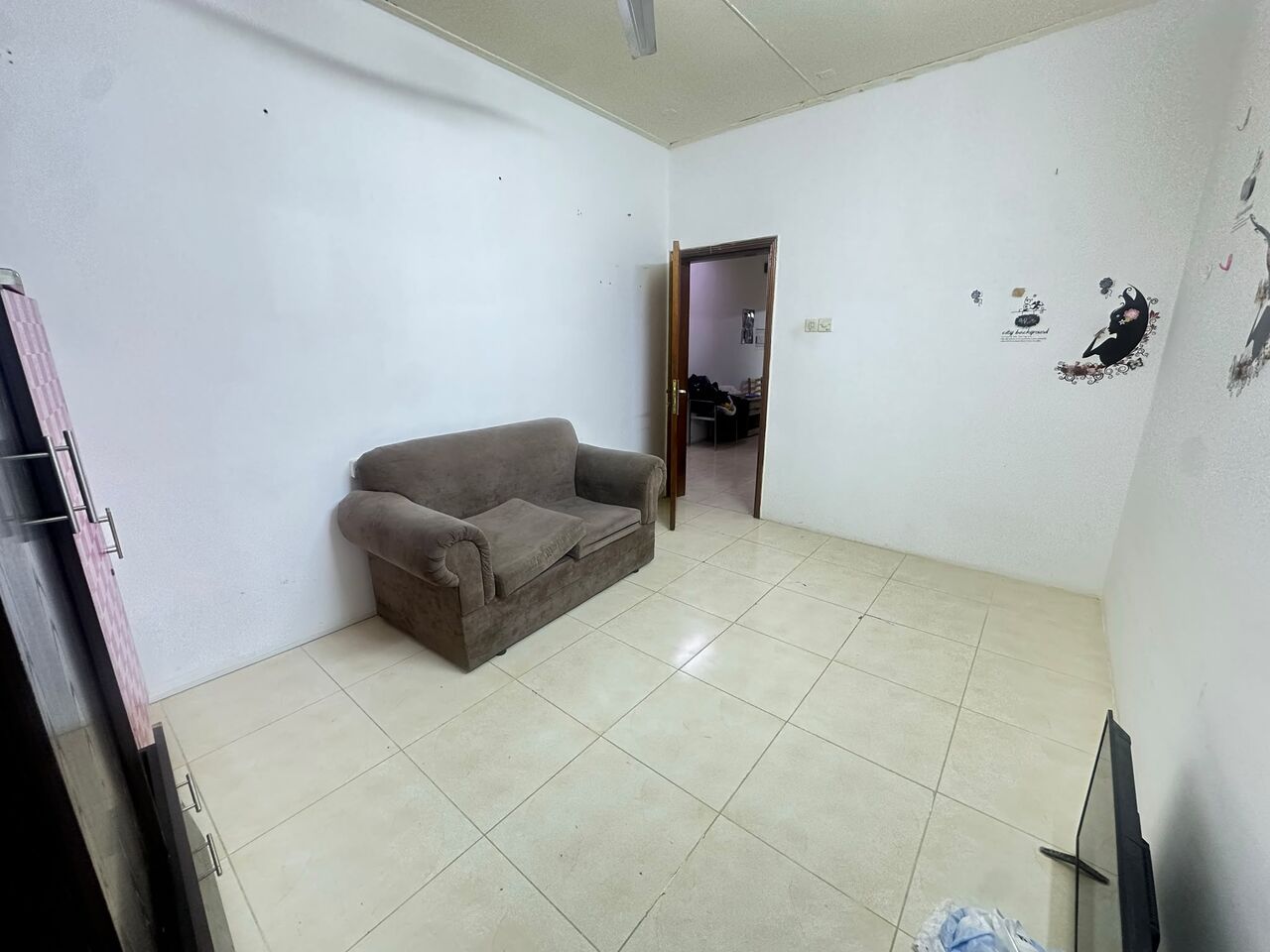 Gudaibiya, Apartments, Flats, Houses & Villas, BHD 230/year,  Furnished,  2 BR,  Gudaibiya:- 2BR Flat On Rent With Unlimited Ewa & Split Ac..