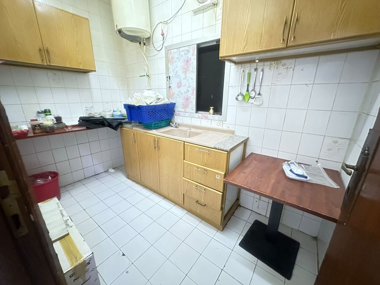 Gudaibiya, Apartments, Flats, Houses & Villas, BHD 230/year,  Furnished,  2 BR,  Gudaibiya:- 2BR Flat On Rent With Unlimited Ewa & Split Ac..