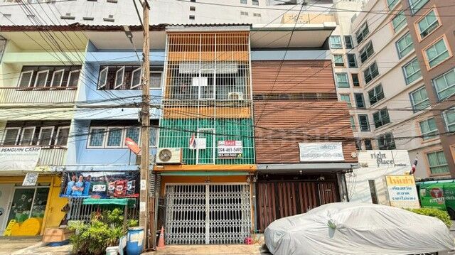 Bangkok, Real Estate For Sale, THB 7350000,  2 BR,  20 Sq. Feet,  Reduced Price Of Shophouse, 3-story Commercial Building, Soi Sathu Pradit 31, Near
