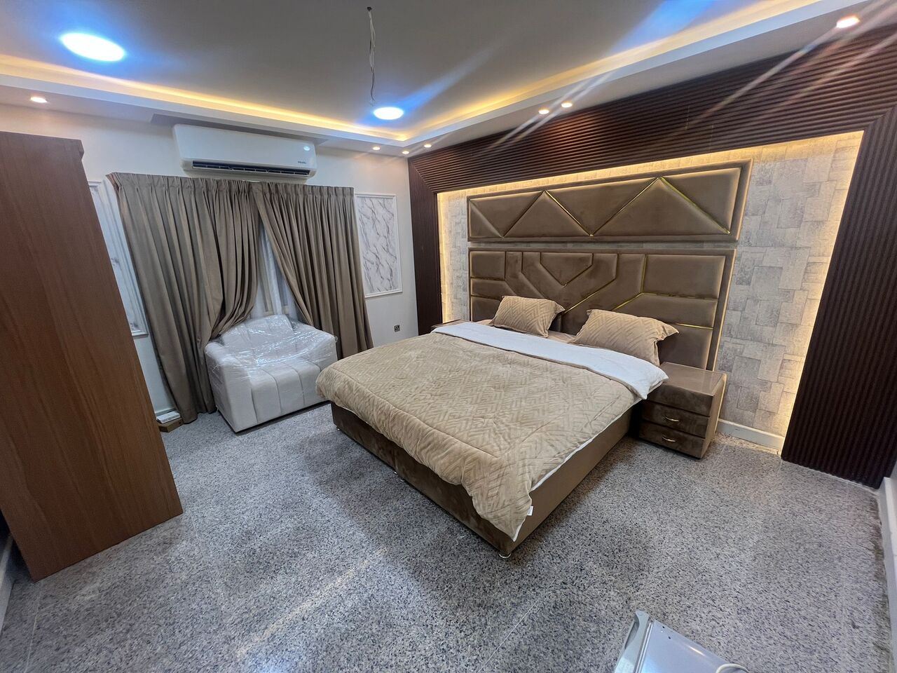 Al Seef, Apartments, Flats, Houses & Villas, BHD 250/month,  Furnished,  Studio,  Apartment For Rent In Seef