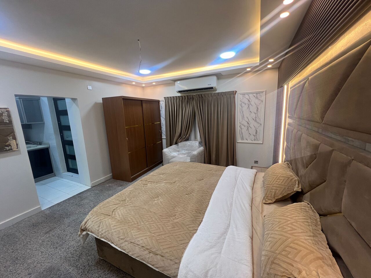 Al Seef, Apartments, Flats, Houses & Villas, BHD 250/month,  Furnished,  Studio,  Apartment For Rent In Seef