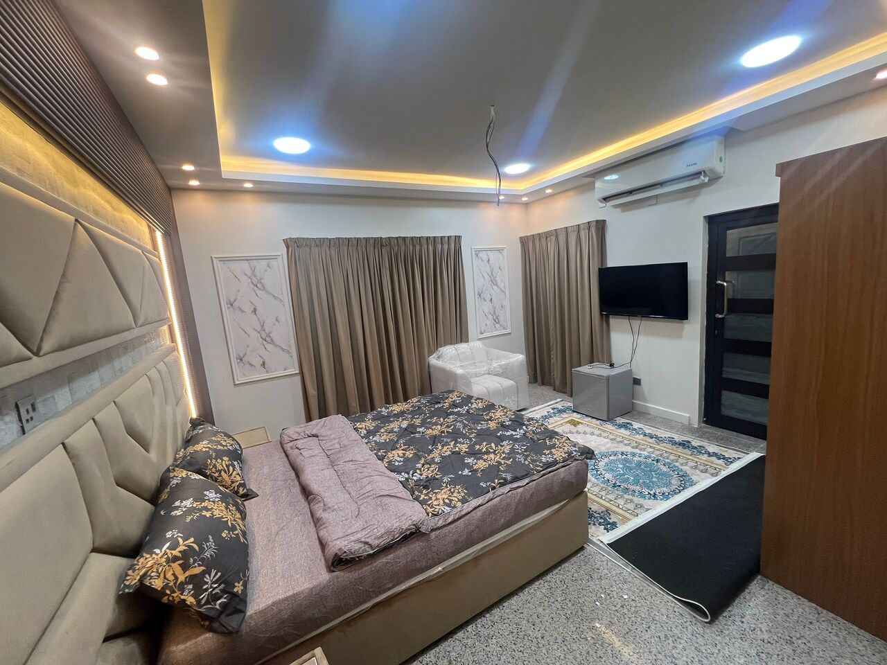 Al Seef, Apartments, Flats, Houses & Villas, BHD 220/month,  Furnished,  Studio,  Apartment With Balcony For Rent In Seef