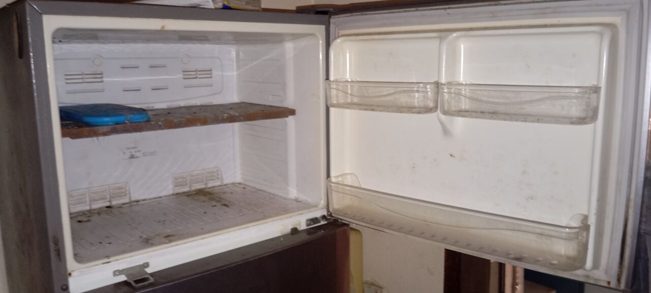 Isa Town, Household Items, BHD 55,  Supra Fridge And Nader 2 Cylinder Regulator With Stove For Sale